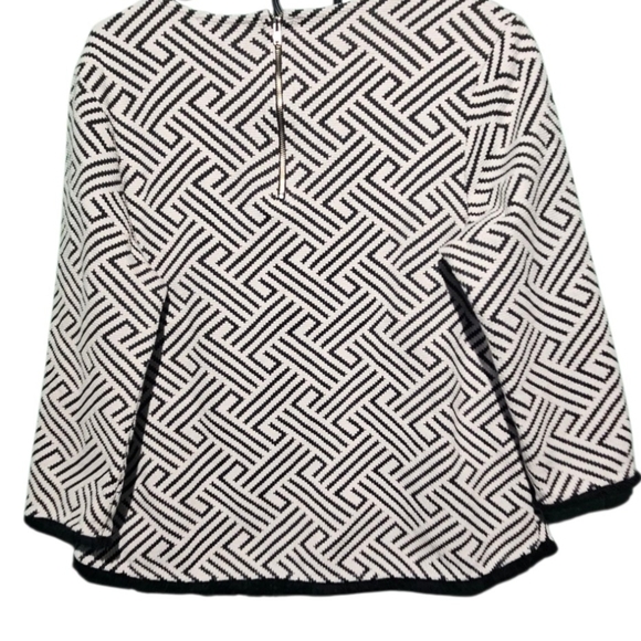 W5 Anthropologie EUC Medium Monochrome Geometric Pattern Blouse PTP 20 - Picture 2 of 4